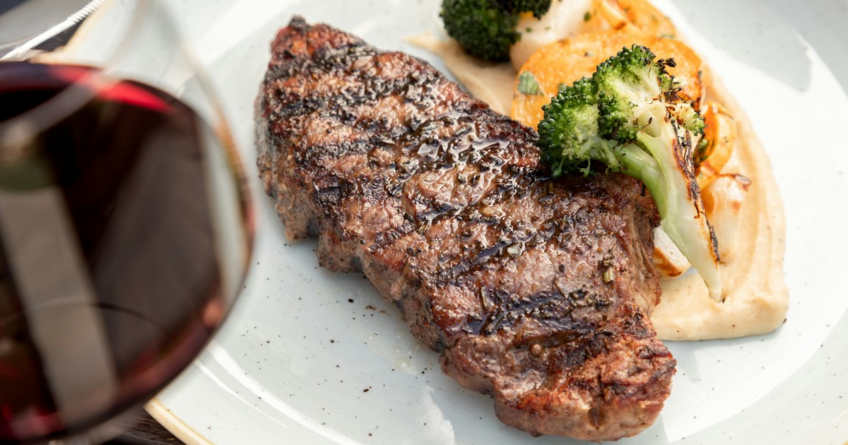 Metabolic adaptation during dieting